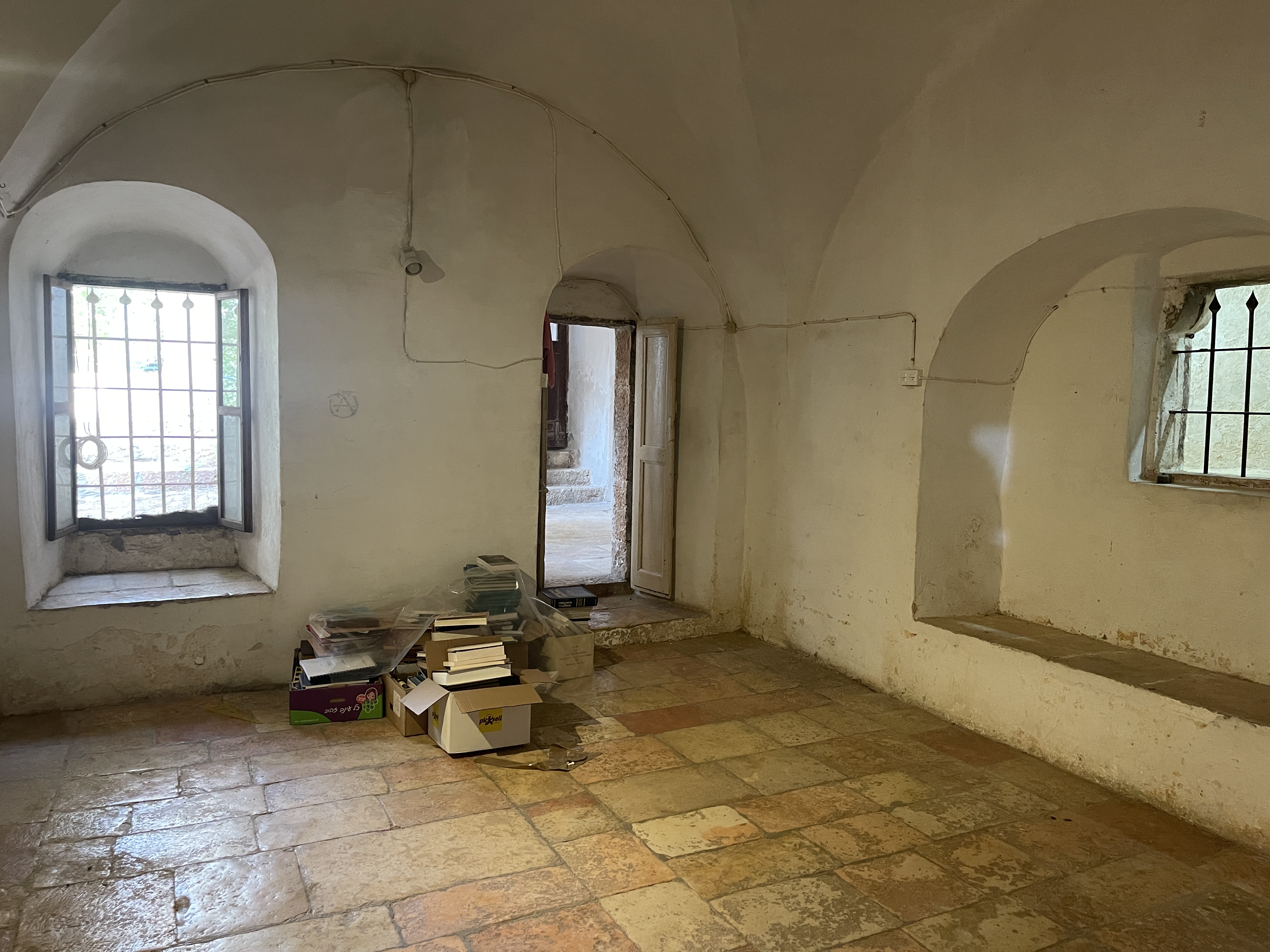 Magical Historic Estate in Ein Kerem — photograph 13